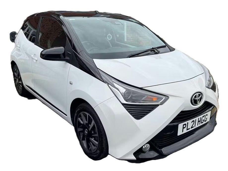 1.0 VVT-i x-trend Hatchback 5dr Petrol x-shift Euro 6 (Safety Sense) (71 ps)